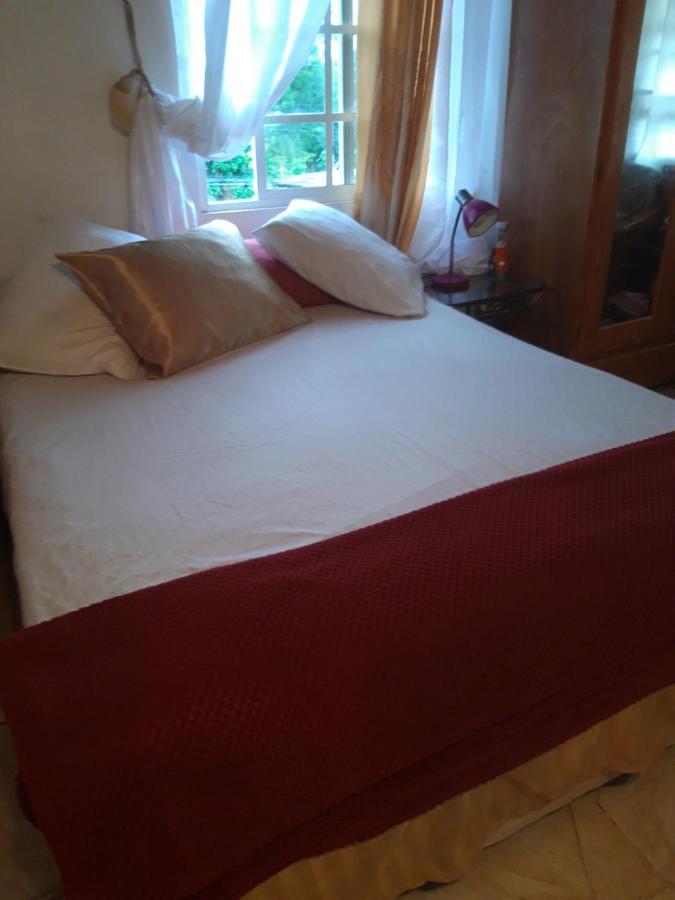 Tranquil Guest House Buccoo Extérieur photo