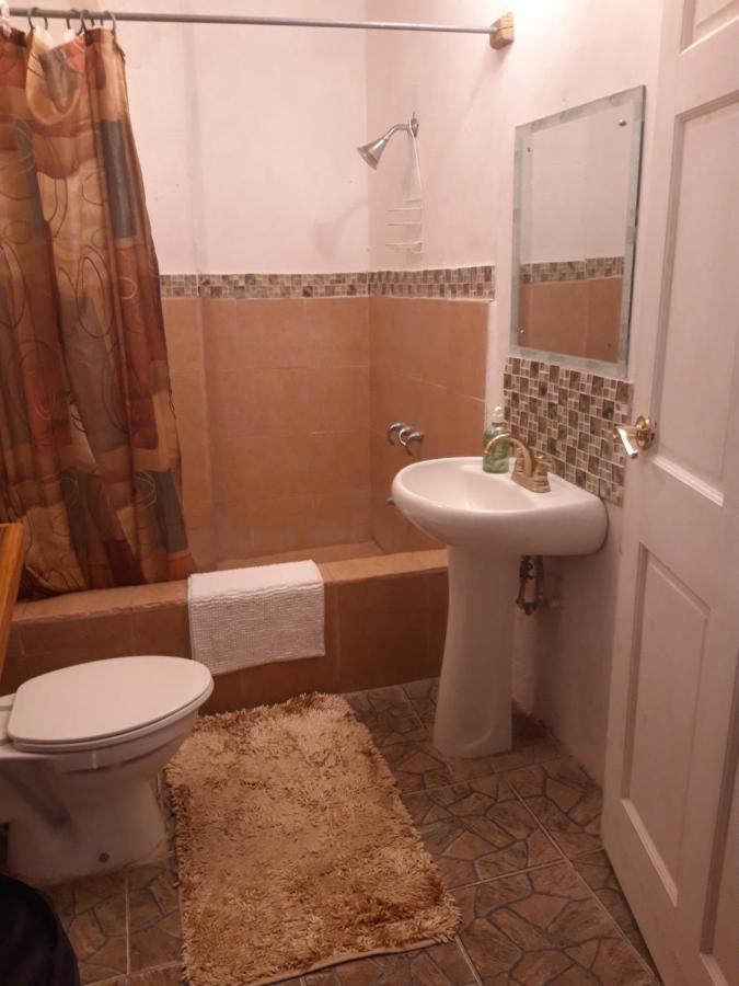 Tranquil Guest House Buccoo Extérieur photo